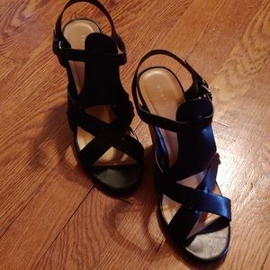 Ladies wedge sandal
